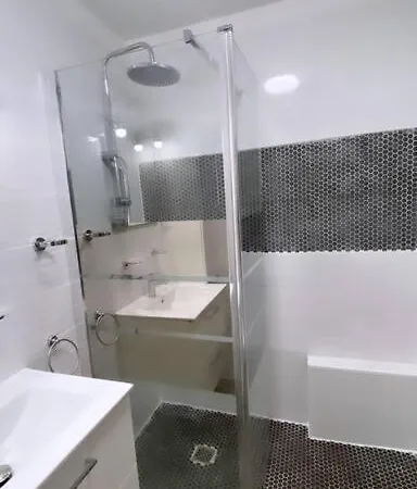 Διαμέρισμα Best Location In Town, New Appt Fully Renovated